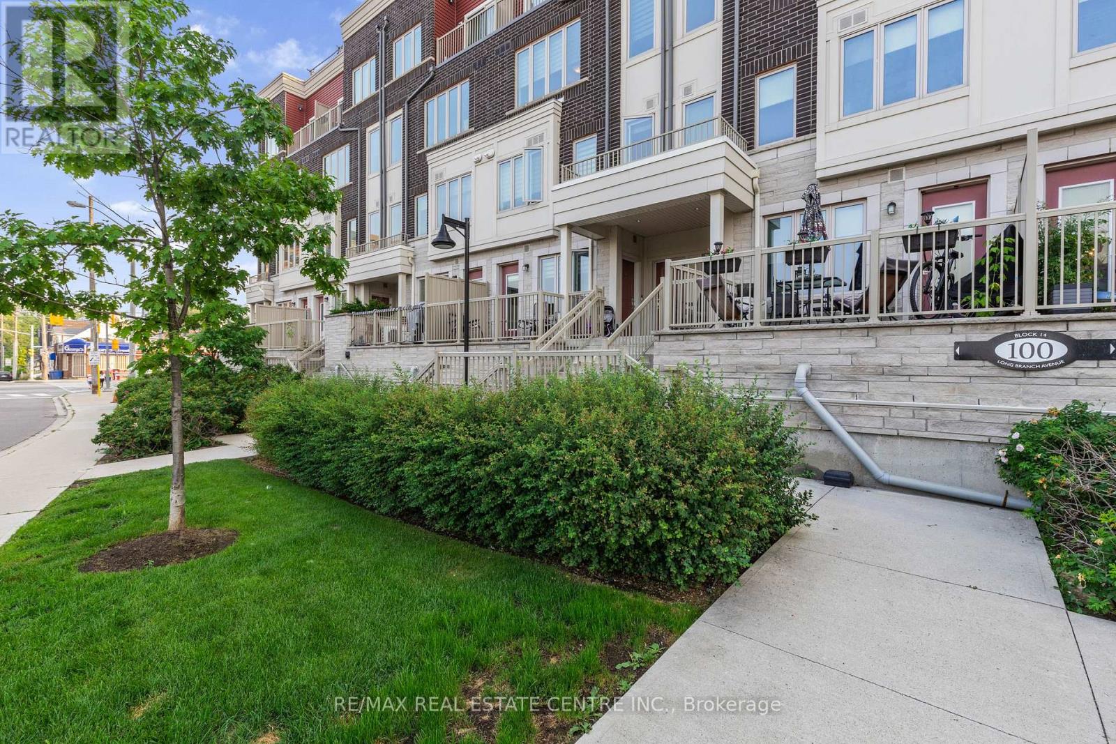 27 - 100 Long Branch Avenue, Toronto, Ontario  M8W 1N6 - Photo 3 - W12793684