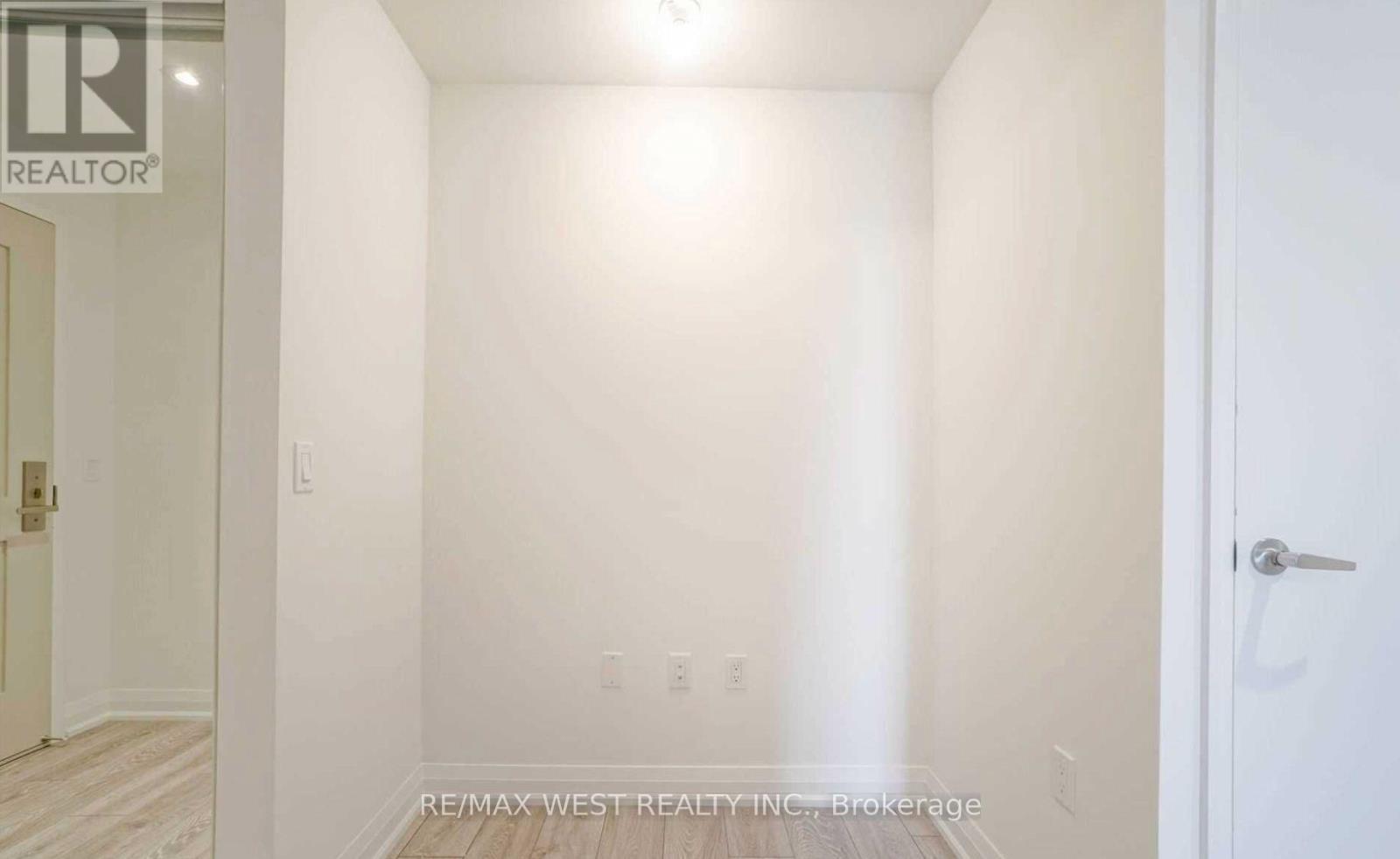 648 - 26 Gibbs Road, Toronto (Islington-City Centre West), Ontario  M9B 6L6 - Photo 23 - W12793698