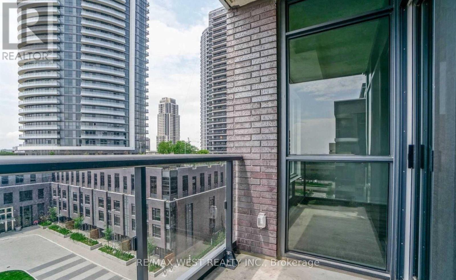 648 - 26 Gibbs Road, Toronto (Islington-City Centre West), Ontario  M9B 6L6 - Photo 26 - W12793698