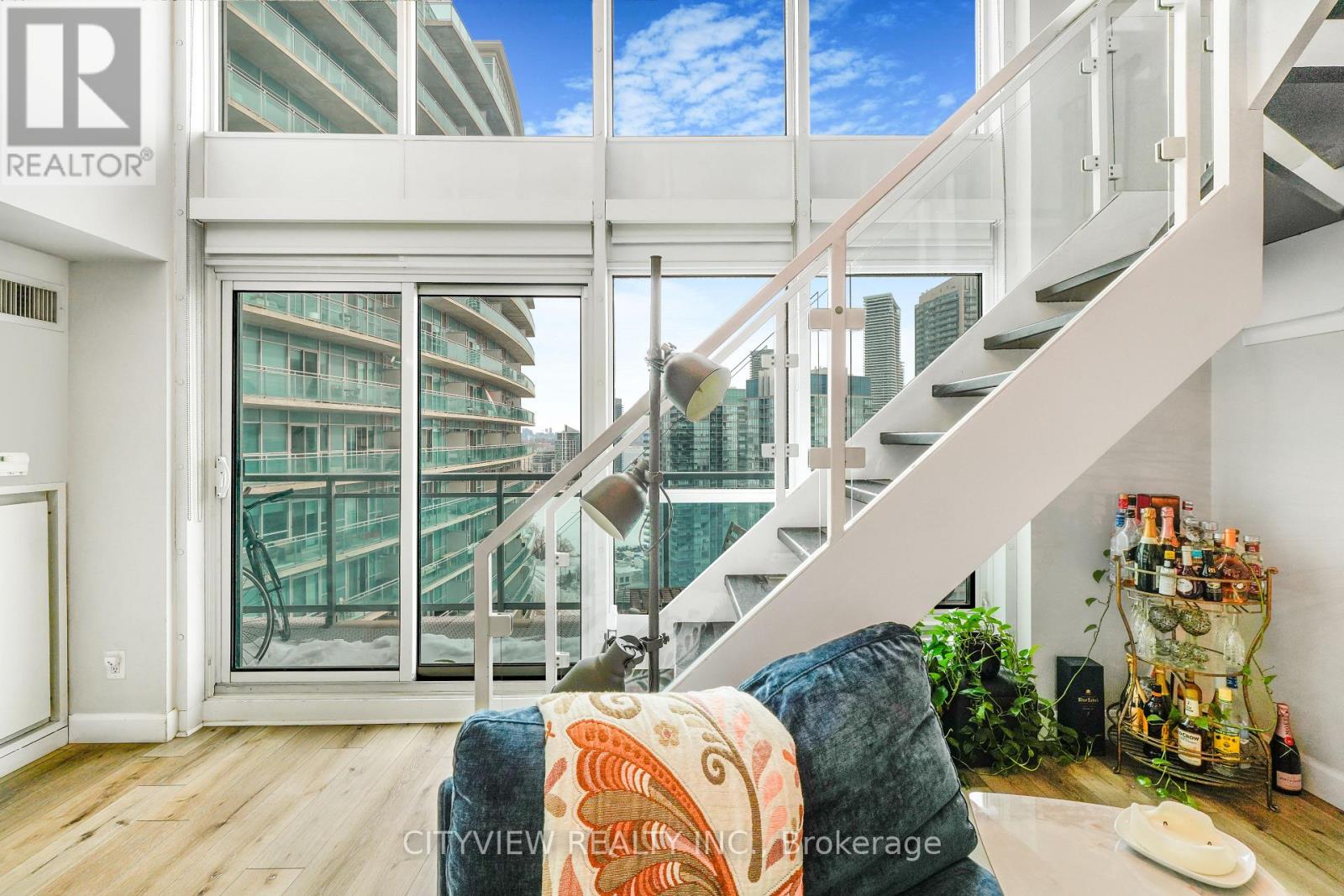 2501 - 155 Legion Road N, Toronto, Ontario  M8Y 0A7 - Photo 12 - W12793714