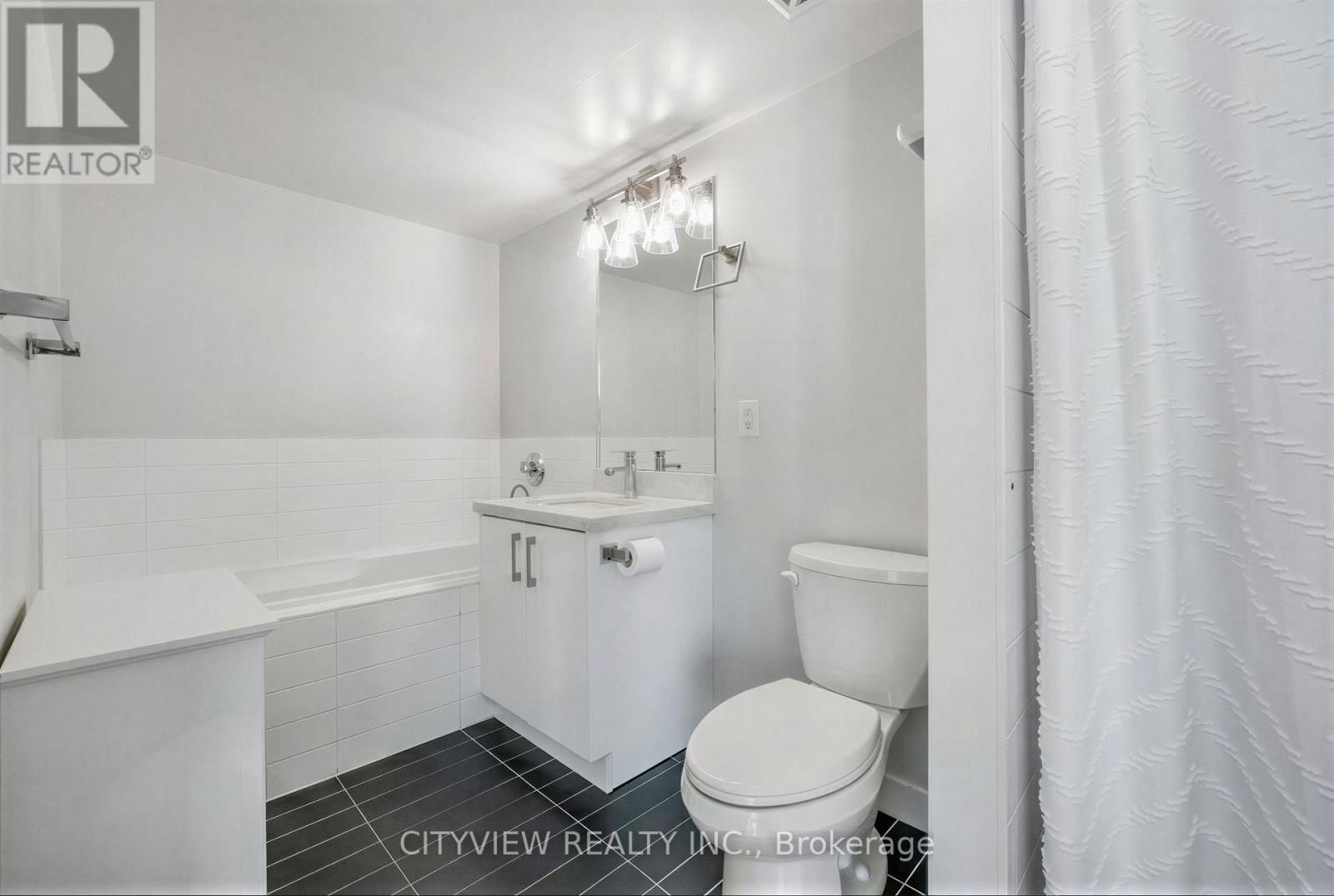 2501 - 155 Legion Road N, Toronto, Ontario  M8Y 0A7 - Photo 23 - W12793714