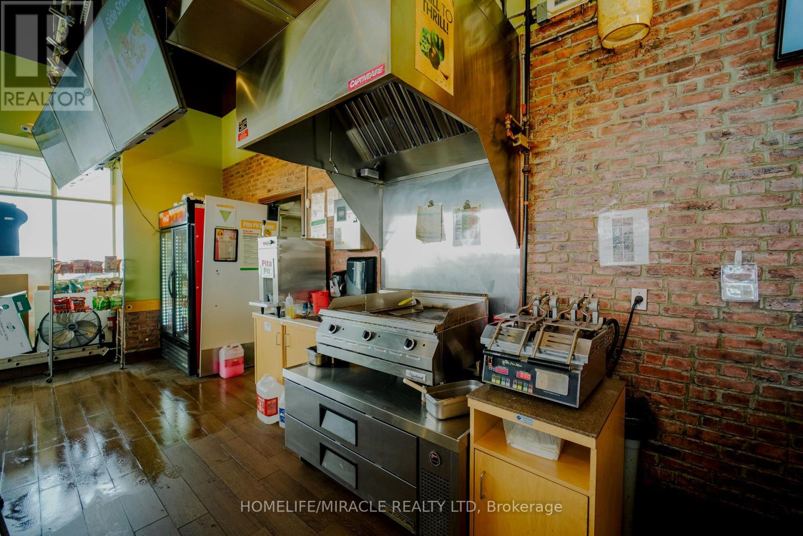 391 Queen Street, Halton Hills, Ontario  L7J 0A8 - Photo 12 - W12793720