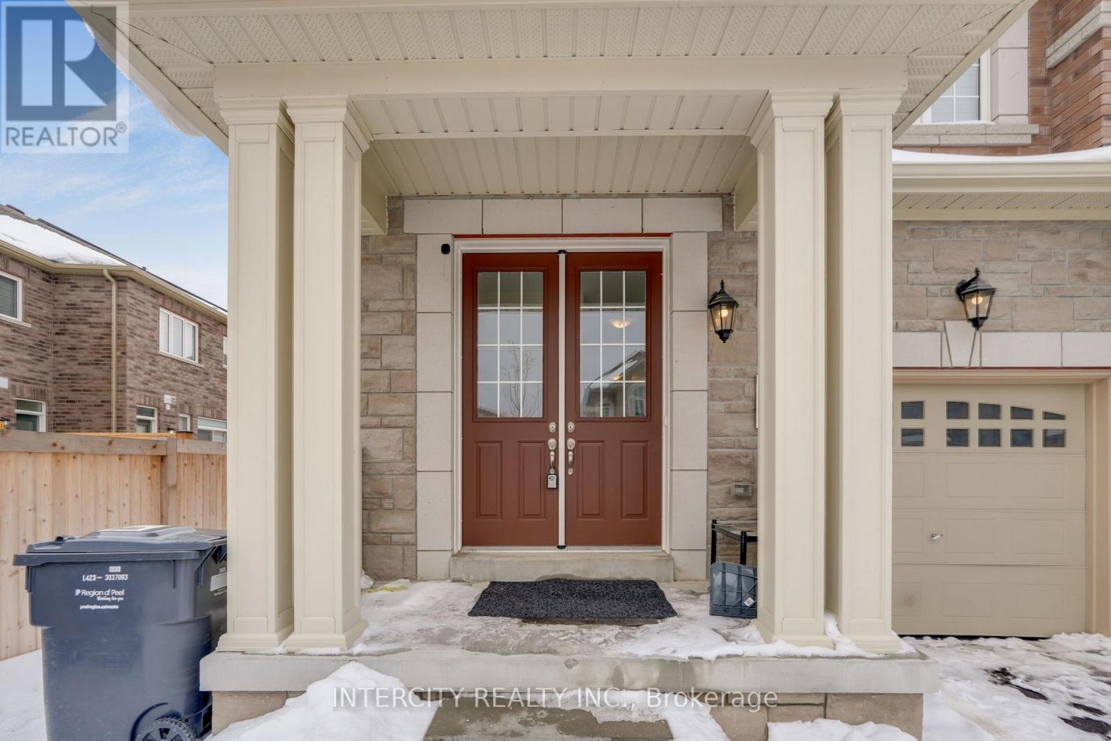 4 Gosset Road, Brampton, Ontario  L6A 5J9 - Photo 5 - W12793754