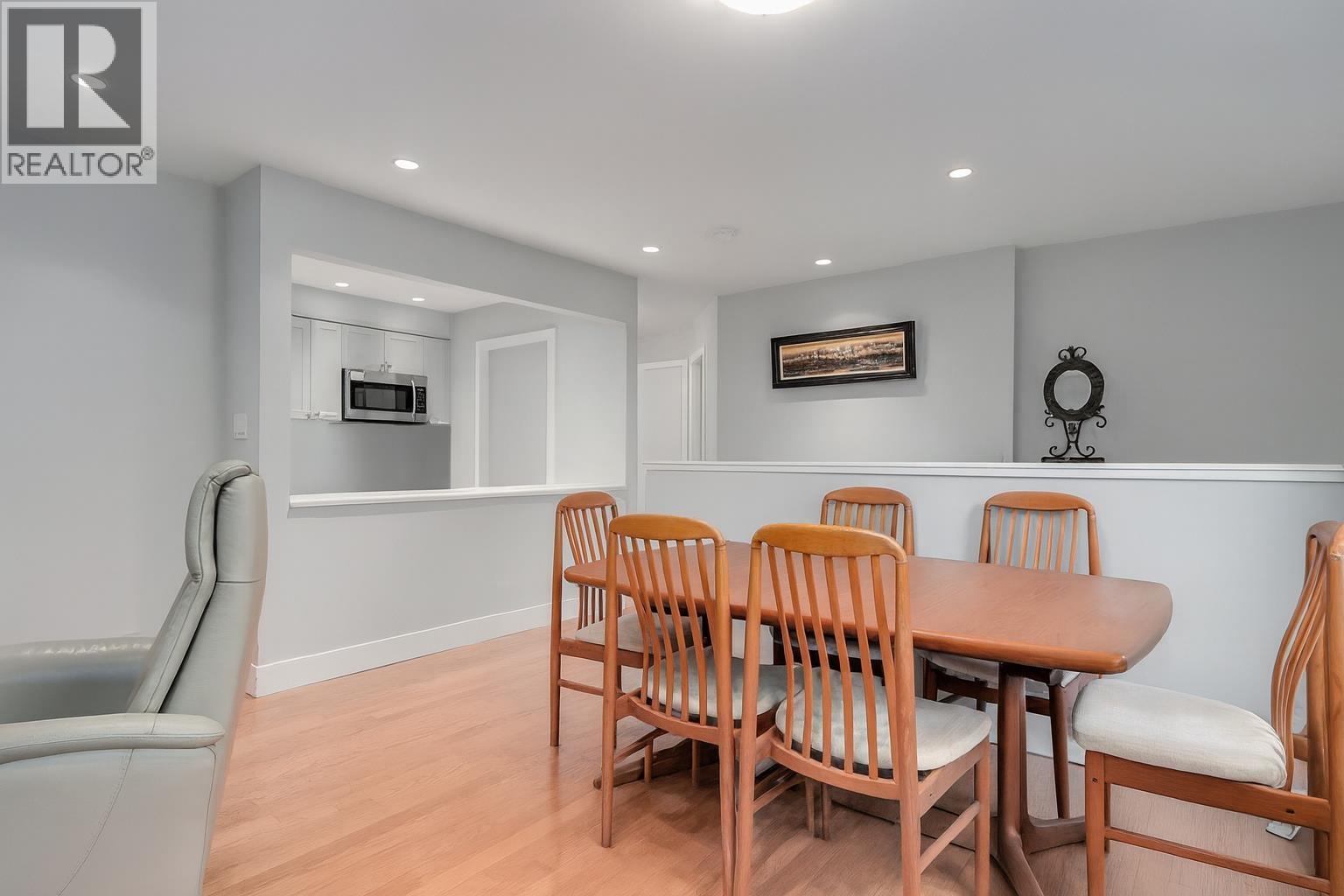 304 3711 Delbrook Avenue, North Vancouver, British Columbia  V7N 3Z4 - Photo 10 - R3078219