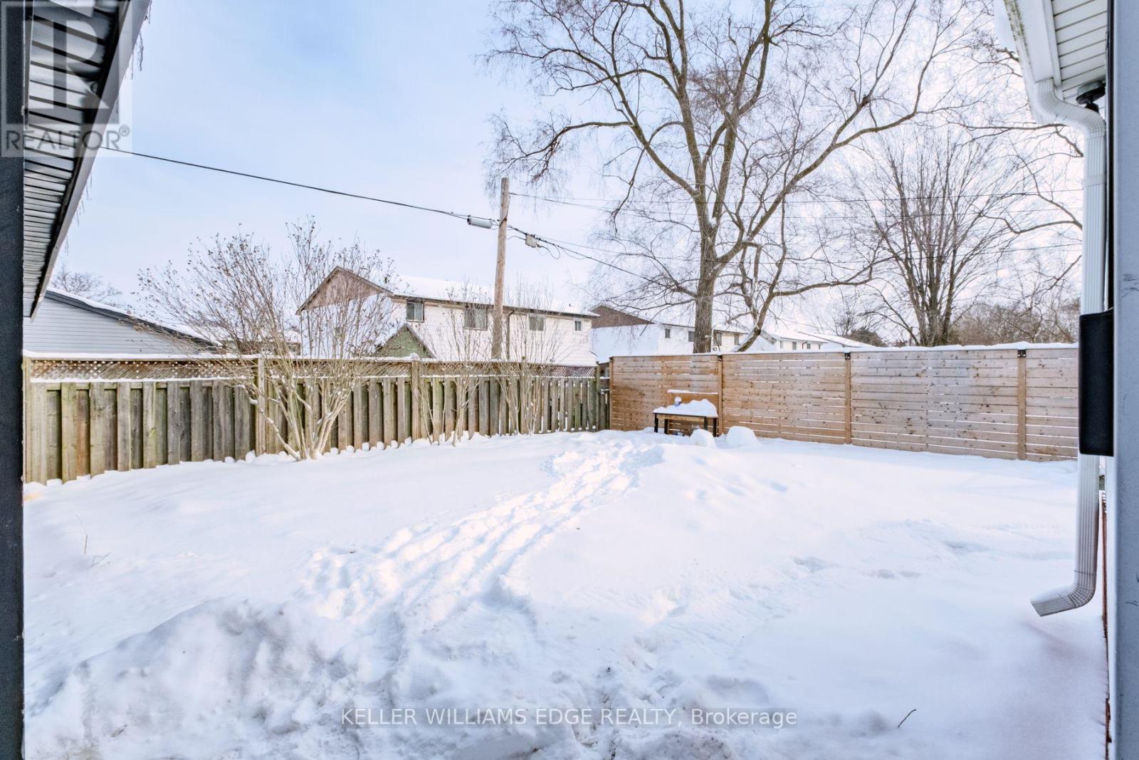 79 Wood Street, Brantford, Ontario  N3R 2L1 - Photo 10 - X12793458