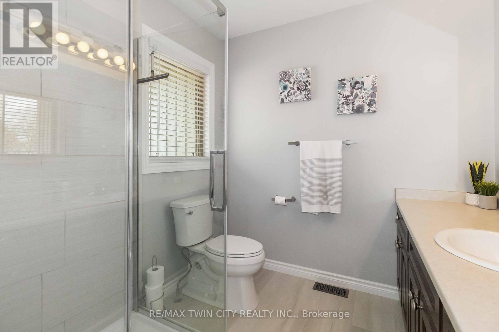 D2 - 12 Brantwood Park Road, Brantford, Ontario  N3P 1G2 - Photo 17 - X12793542