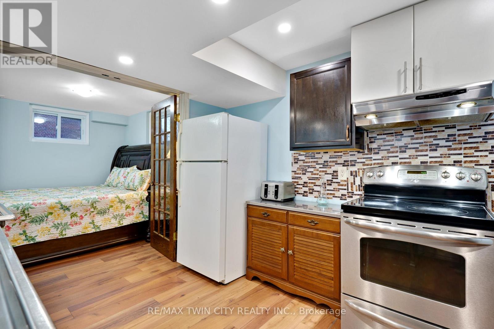 139 Ferris Drive, Wellesley, Ontario  N0B 2T0 - Photo 35 - X12793578