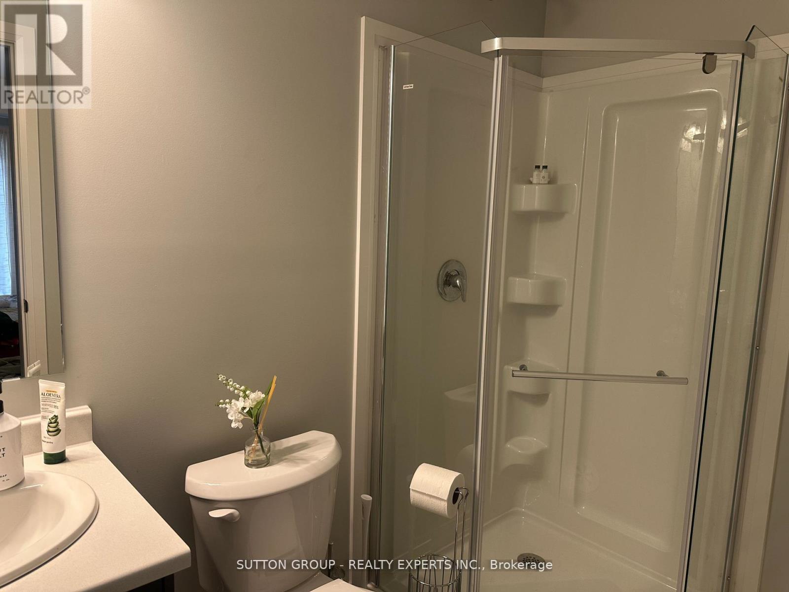 14 - 10 South Creek Drive, Kitchener, Ontario  N2R 0T9 - Photo 8 - X12793694