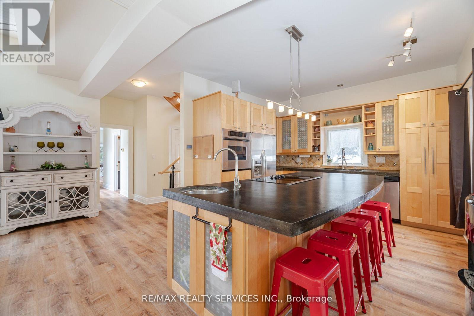 7 Shell Crescent, Mono, Ontario  L9W 2Y8 - Photo 9 - X12793736