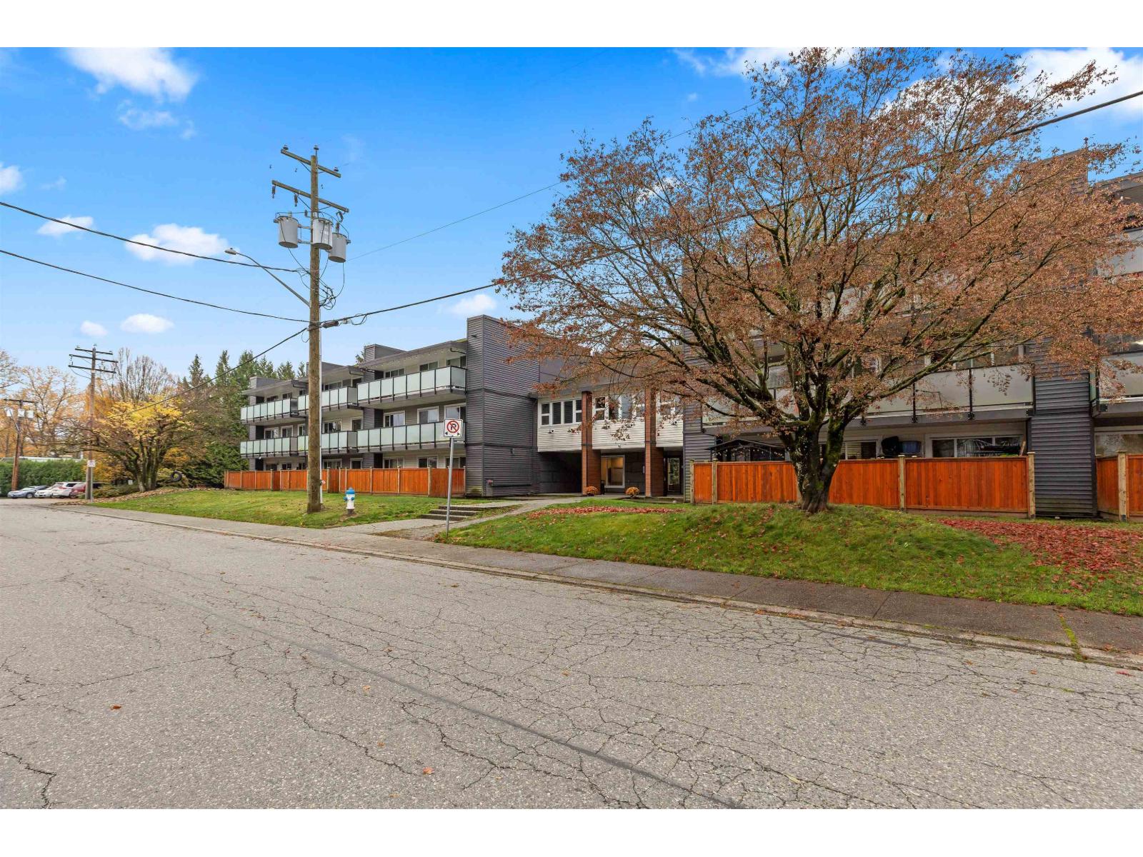 217 33400 Bourquin Place, Abbotsford, British Columbia  V2S 5G3 - Photo 3 - R3089625