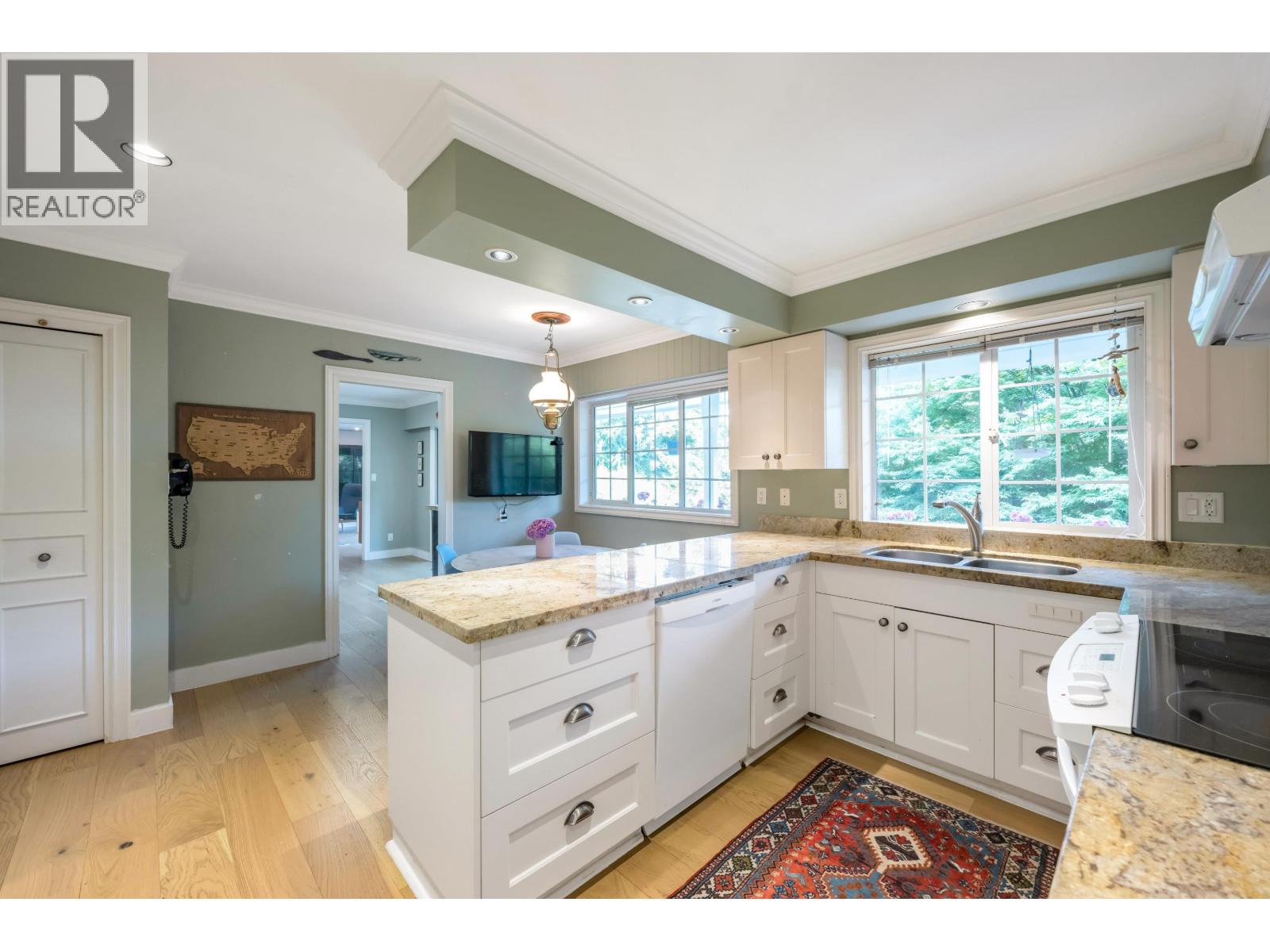 5560 Greenleaf Road, West Vancouver, British Columbia  V7W 1N6 - Photo 16 - R3090229