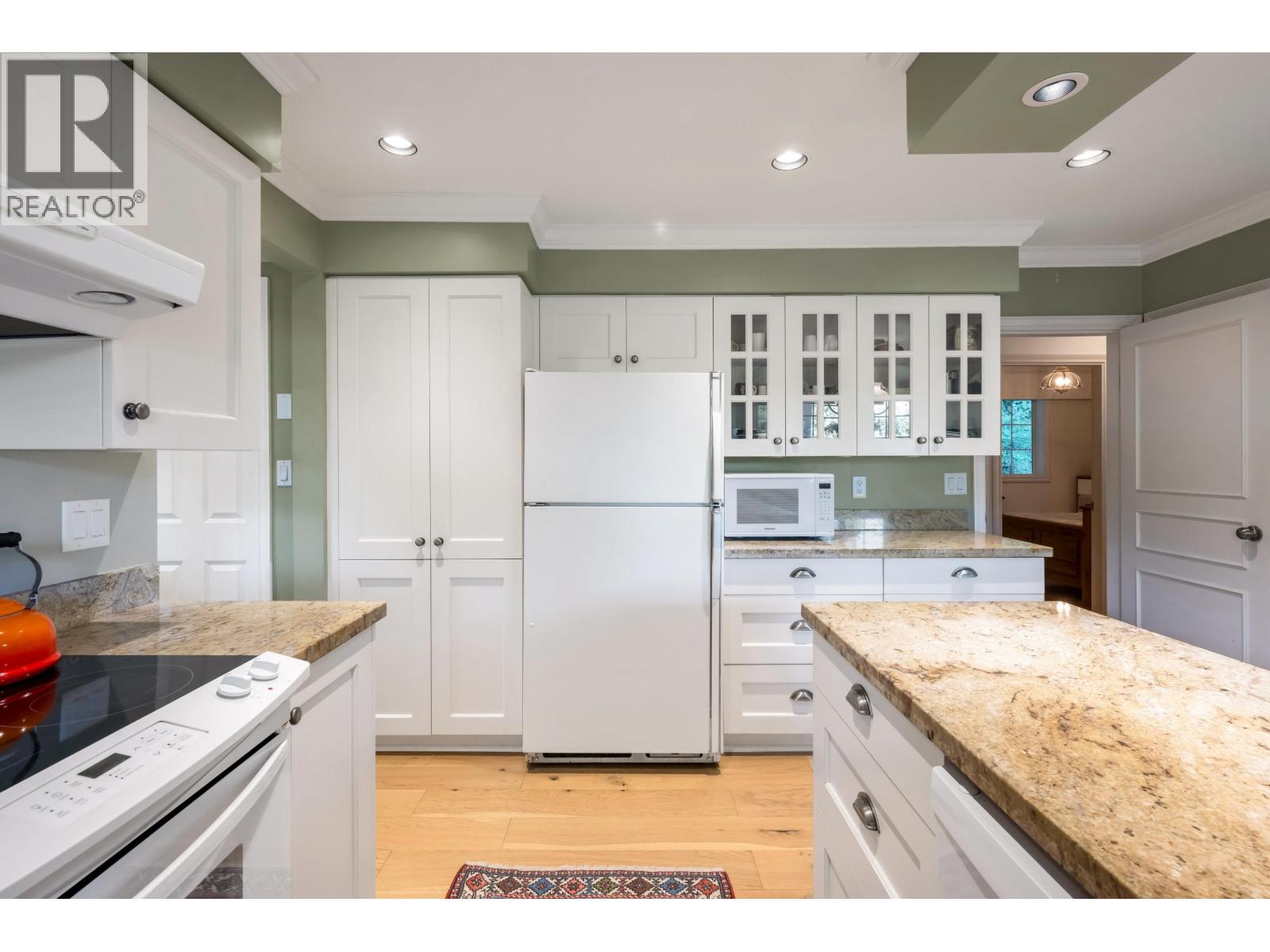 5560 Greenleaf Road, West Vancouver, British Columbia  V7W 1N6 - Photo 15 - R3090229