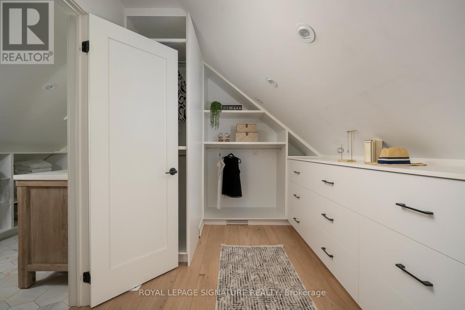 26 Pape Avenue, Toronto, Ontario  M4M 2V6 - Photo 21 - E12792702