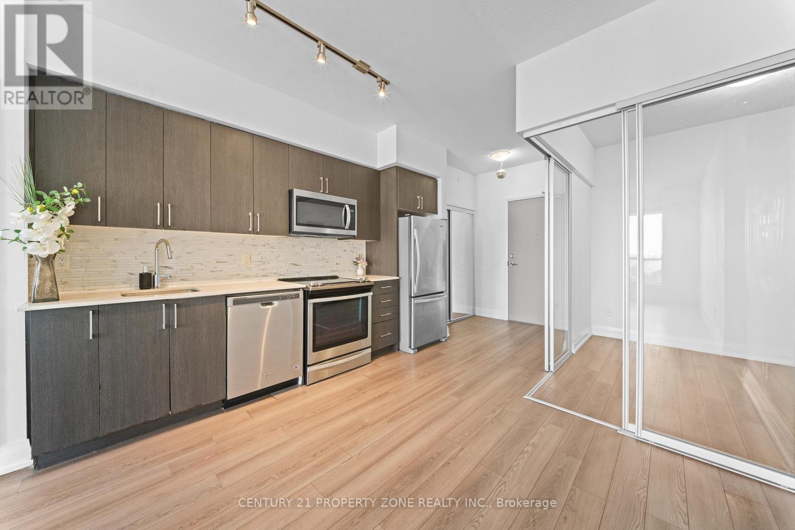 710 - 3121 Sheppard Avenue E, Toronto (Tam O'shanter-Sullivan), Ontario  M1T 0B6 - Photo 5 - E12773940
