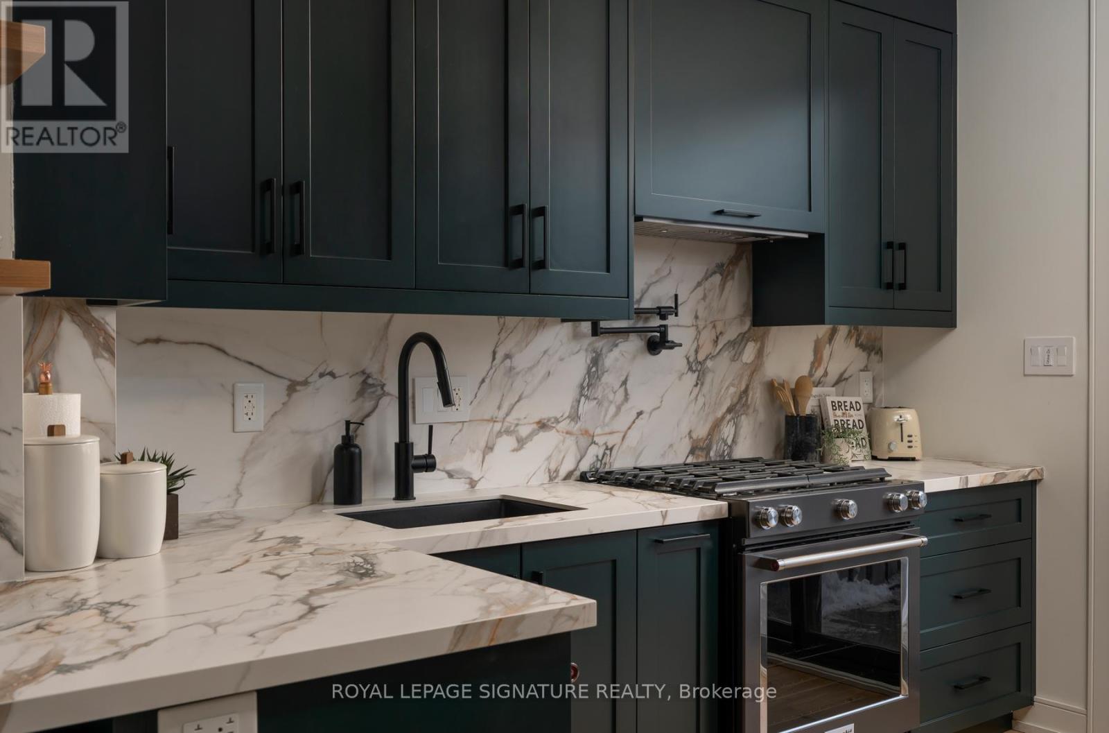 26 Pape Avenue, Toronto, Ontario  M4M 2V6 - Photo 7 - E12792702