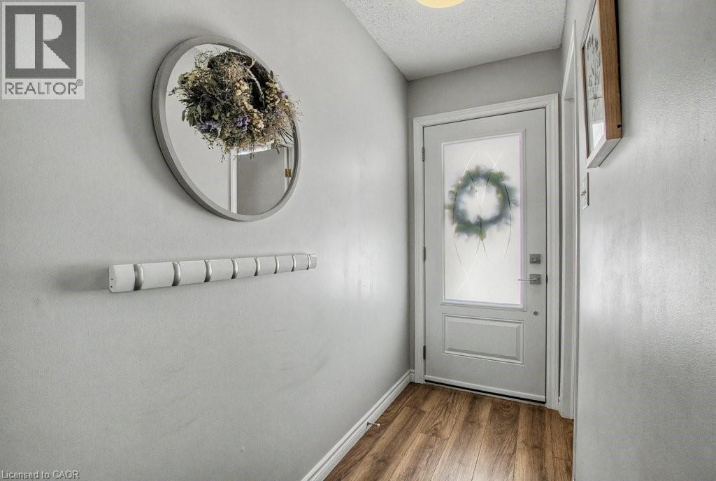 851 Butternut Avenue, Waterloo, Ontario  N2V 2M4 - Photo 5 - 40801609