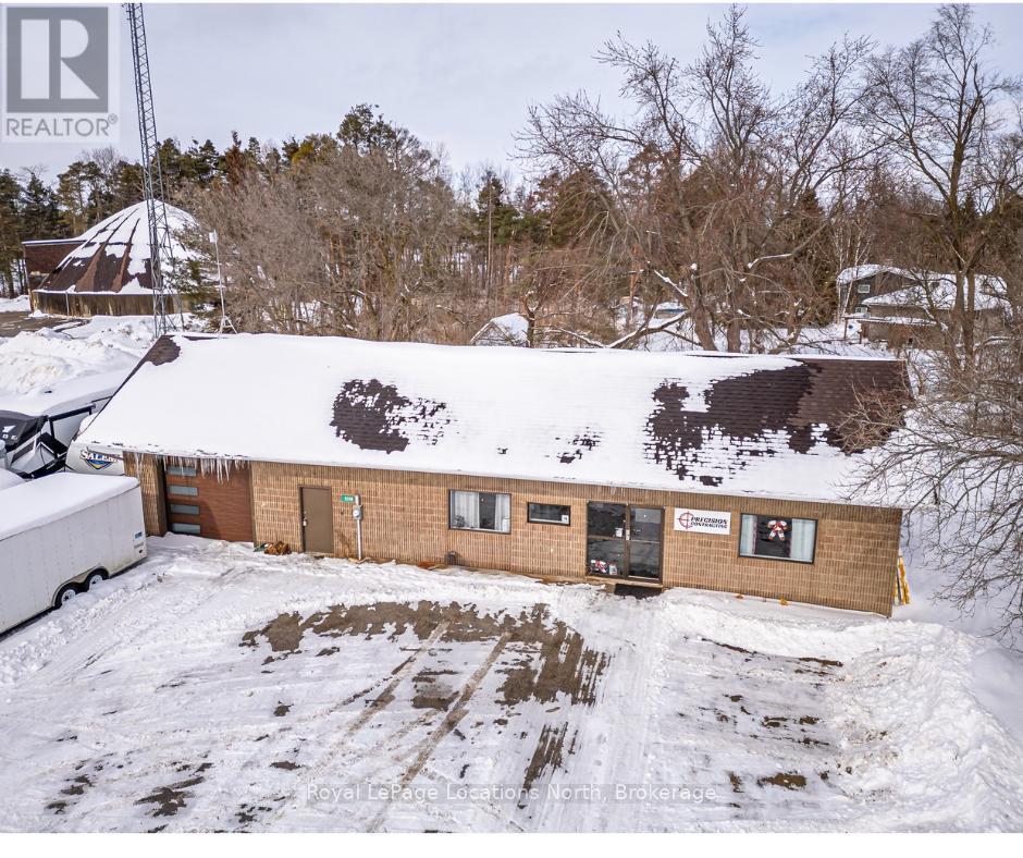 5206 9 County Road, Clearview, Ontario  L0M 1N0 - Photo 2 - S12793860