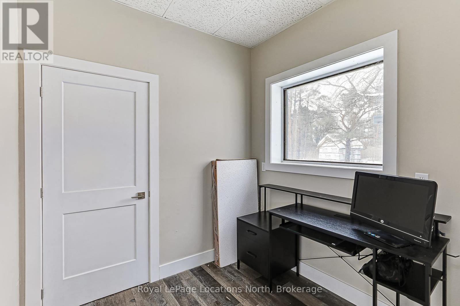 5206 9 County Road, Clearview, Ontario  L0M 1N0 - Photo 9 - S12793860