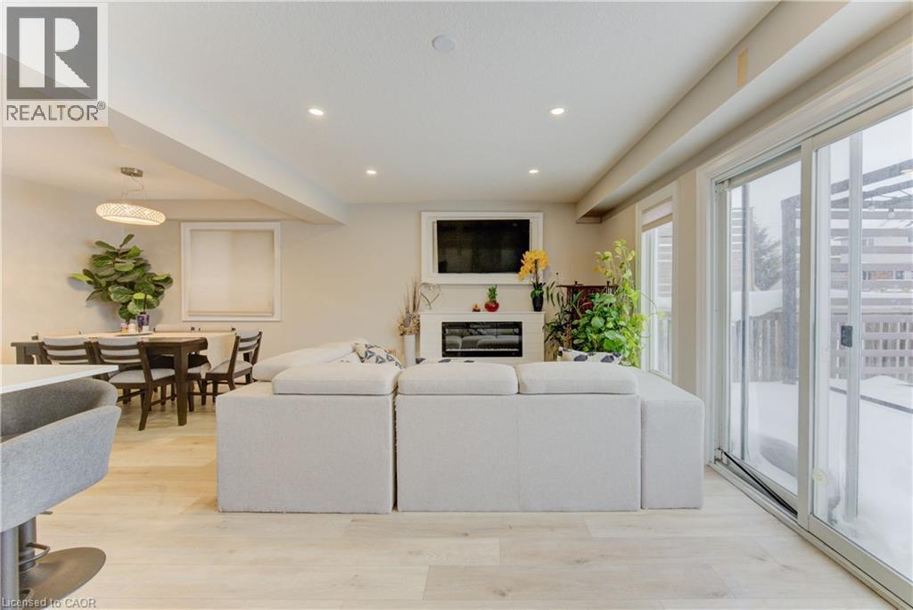 43 Seabrook Drive, Kitchener, Ontario  N2R 1Y1 - Photo 9 - 40804916