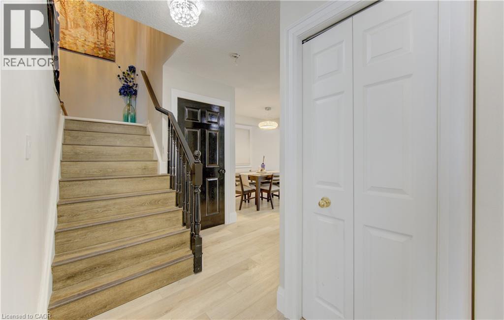 43 Seabrook Drive, Kitchener, Ontario  N2R 1Y1 - Photo 7 - 40804916