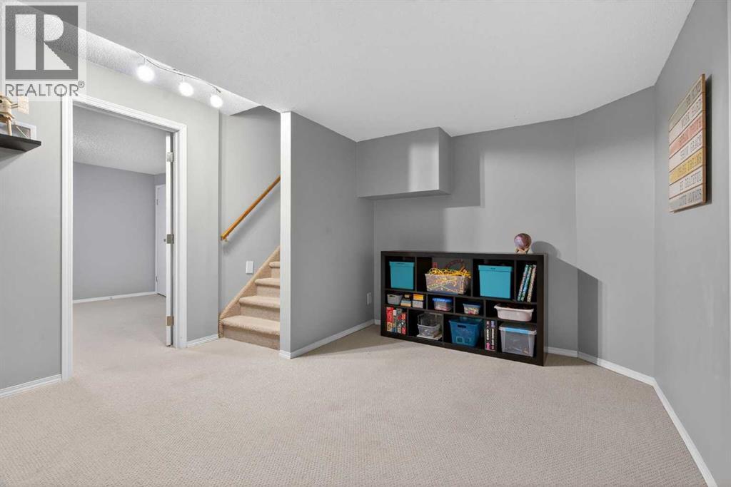 28 Mckerrell Close Se, Calgary, Alberta  T2Z 1M7 - Photo 32 - A2286466