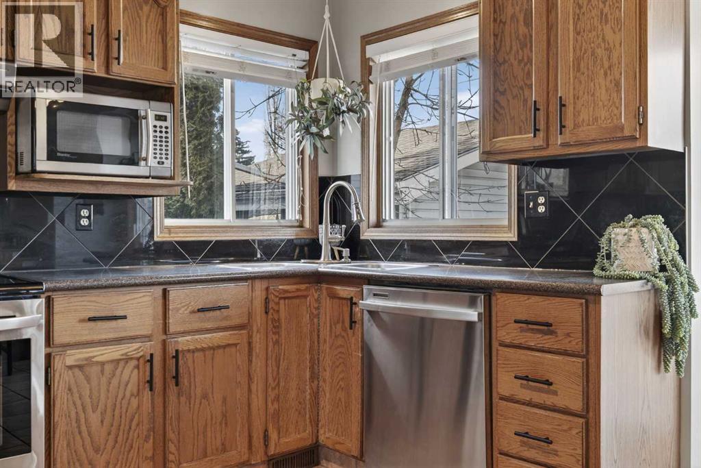 28 Mckerrell Close Se, Calgary, Alberta  T2Z 1M7 - Photo 14 - A2286466