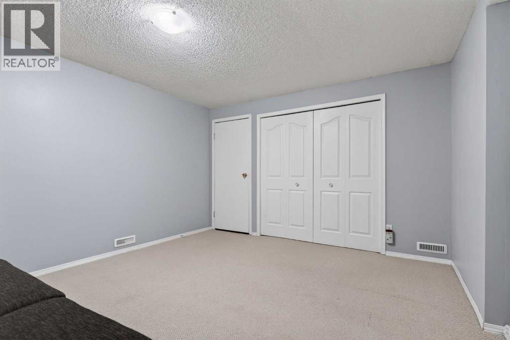 28 Mckerrell Close Se, Calgary, Alberta  T2Z 1M7 - Photo 35 - A2286466
