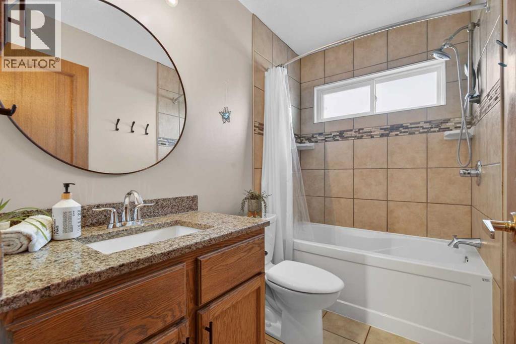 28 Mckerrell Close Se, Calgary, Alberta  T2Z 1M7 - Photo 21 - A2286466