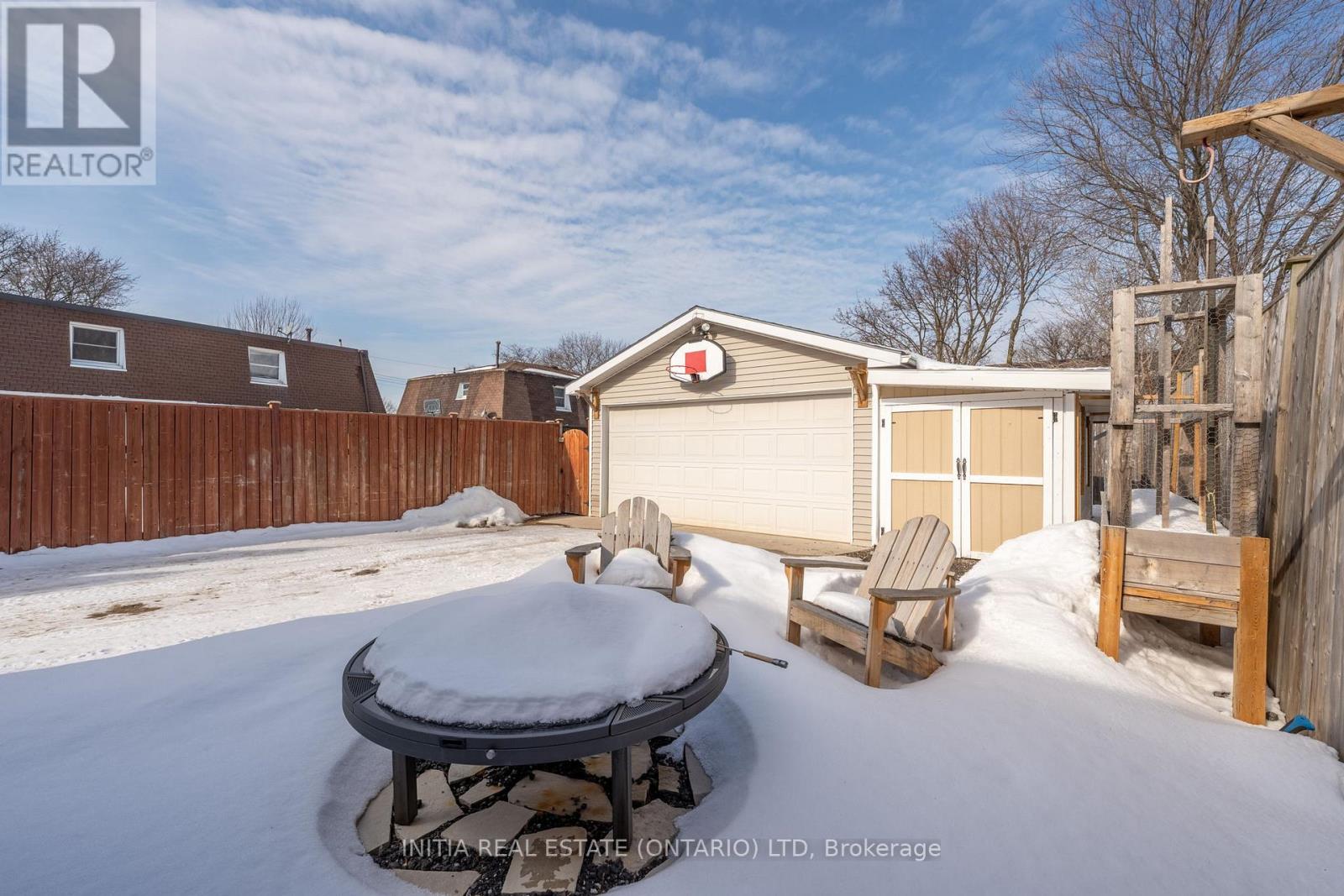 862 Assiniboine Crescent, Sarnia, Ontario  N7T 7C5 - Photo 3 - X12793838