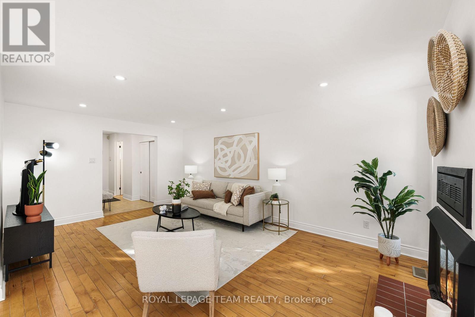 8 Homestead Street, Ottawa, Ontario  K2E 7N8 - Photo 10 - X12793870