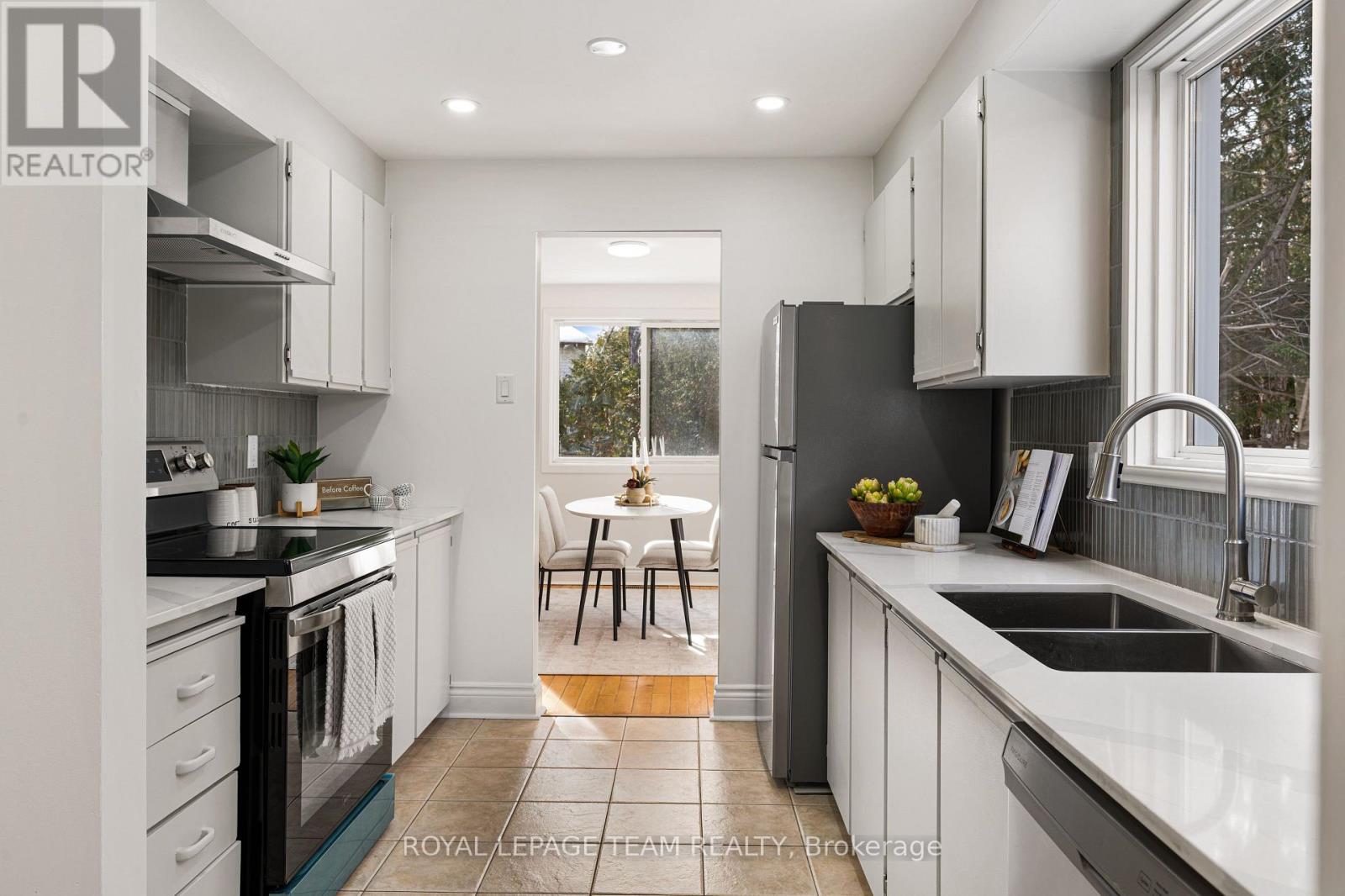 8 Homestead Street, Ottawa, Ontario  K2E 7N8 - Photo 19 - X12793870