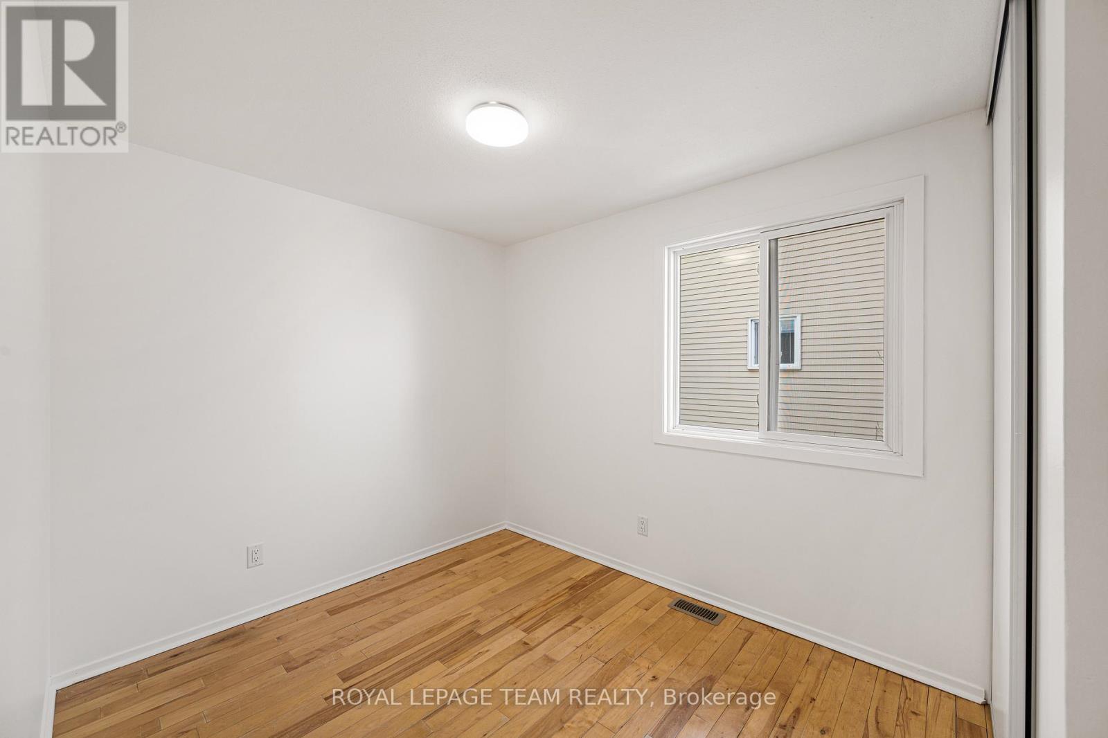 8 Homestead Street, Ottawa, Ontario  K2E 7N8 - Photo 25 - X12793870