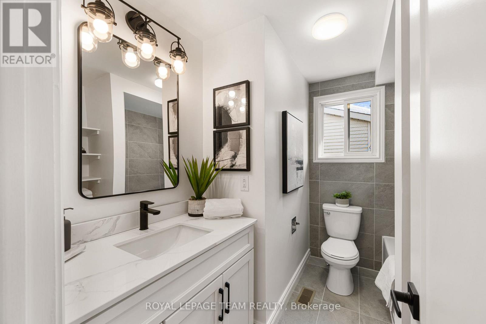 8 Homestead Street, Ottawa, Ontario  K2E 7N8 - Photo 28 - X12793870