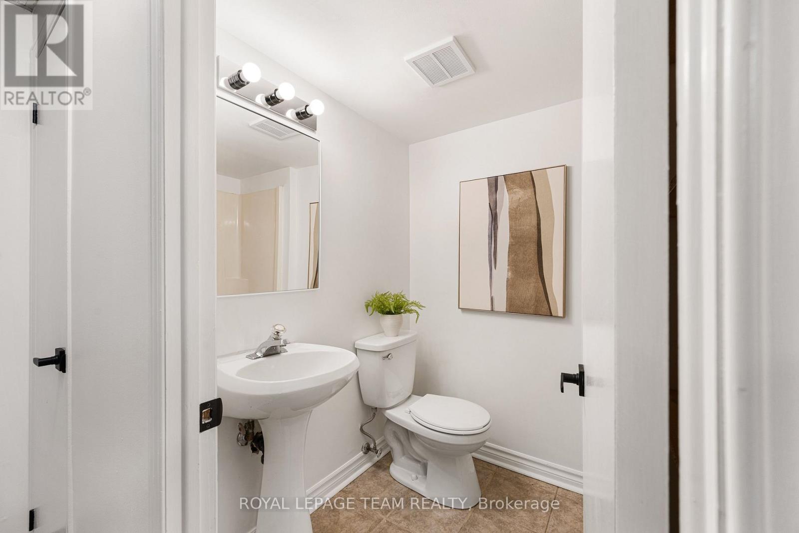 8 Homestead Street, Ottawa, Ontario  K2E 7N8 - Photo 41 - X12793870