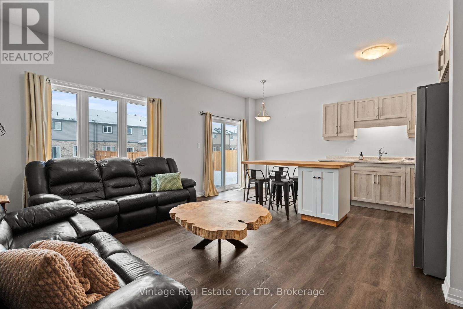 46 Samuel Avenue, Pelham, Ontario  L3B 5N5 - Photo 8 - X12793844