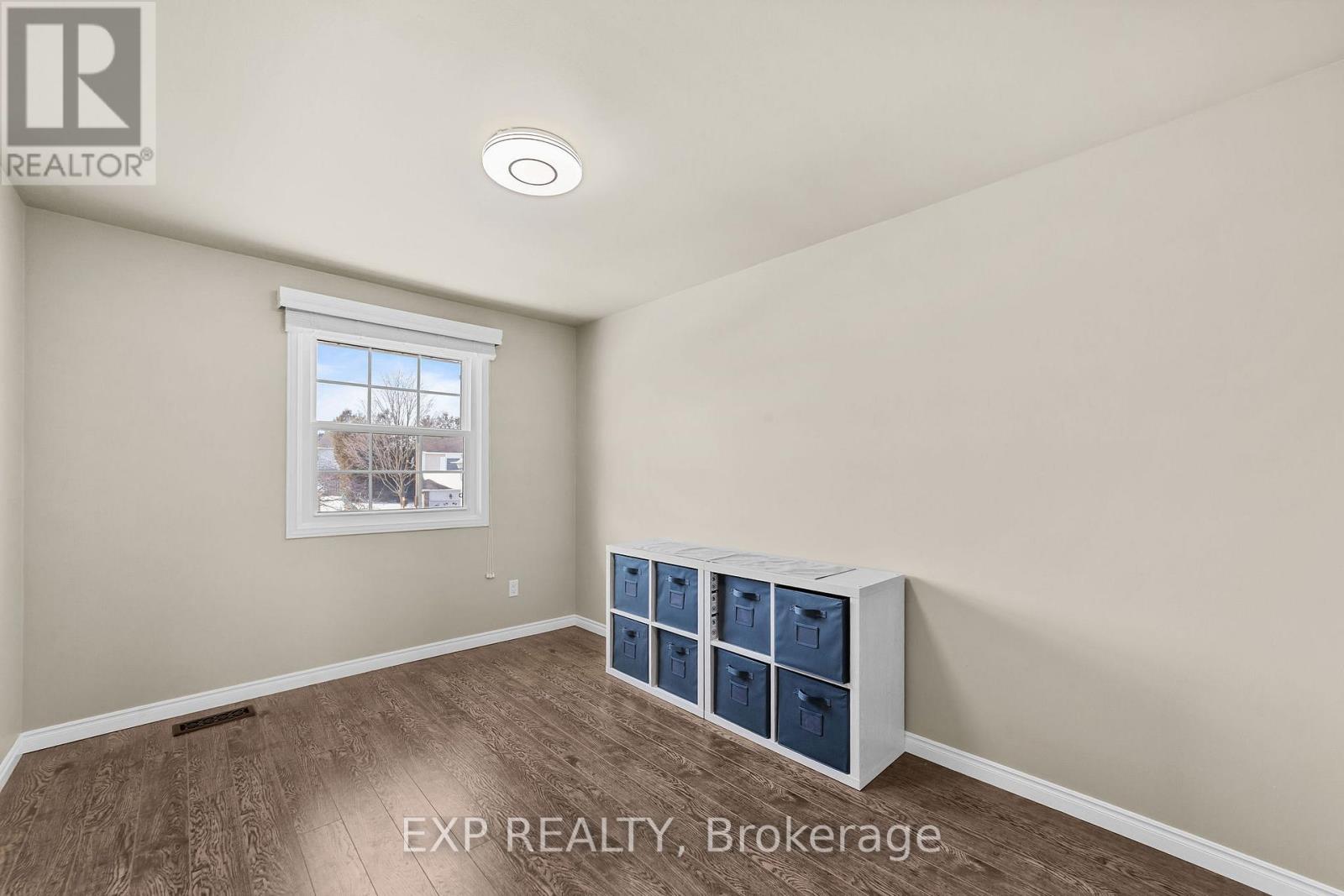 111 Roundhill Court, London South (South T), Ontario  N5Z 4N3 - Photo 24 - X12793006