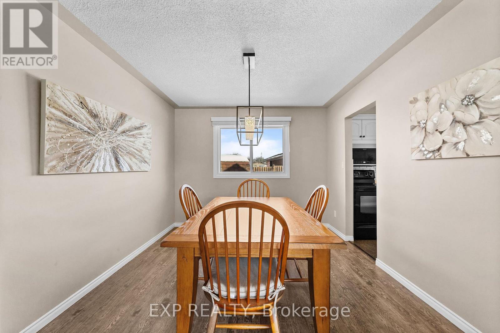 111 Roundhill Court, London South (South T), Ontario  N5Z 4N3 - Photo 14 - X12793006