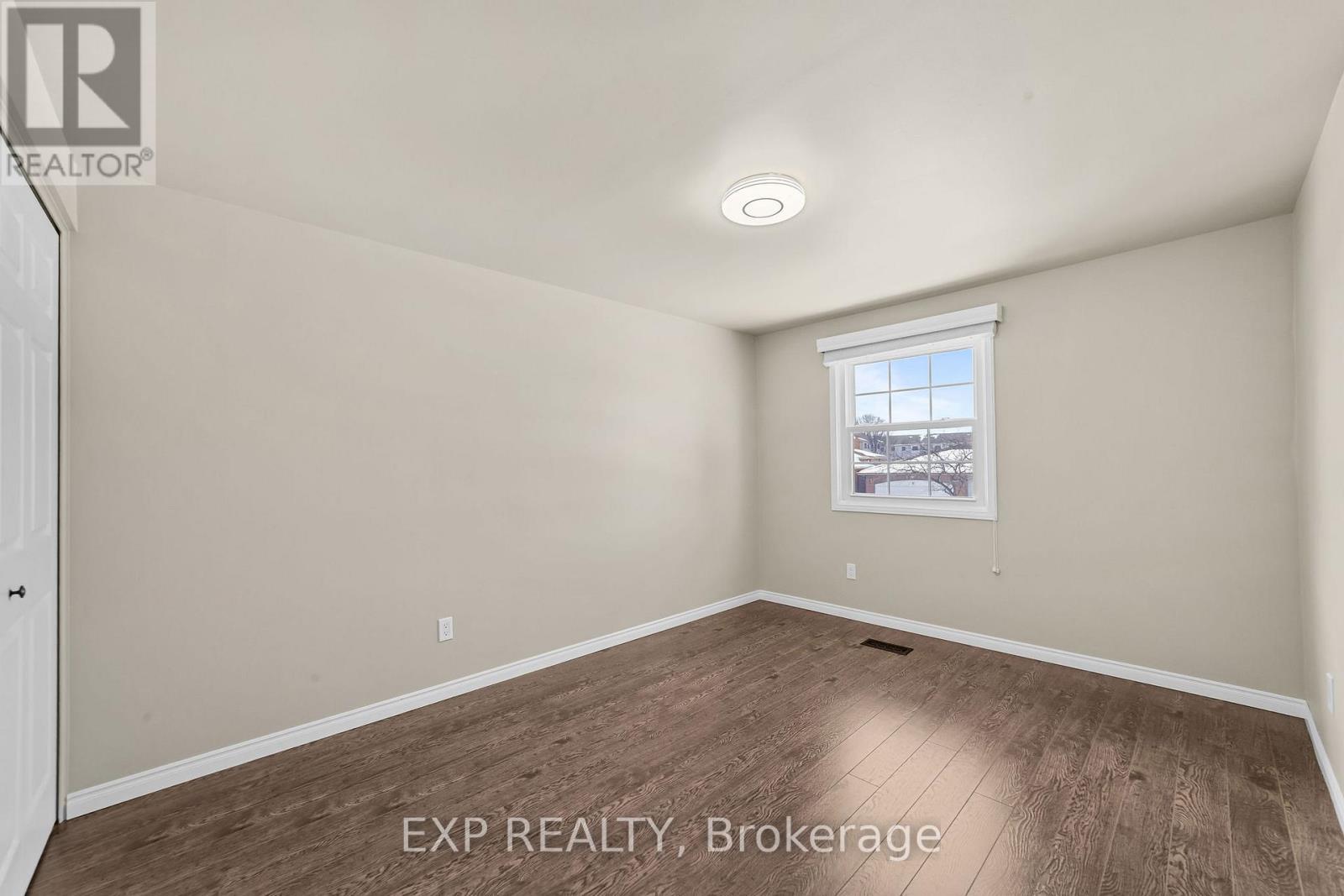 111 Roundhill Court, London South (South T), Ontario  N5Z 4N3 - Photo 23 - X12793006