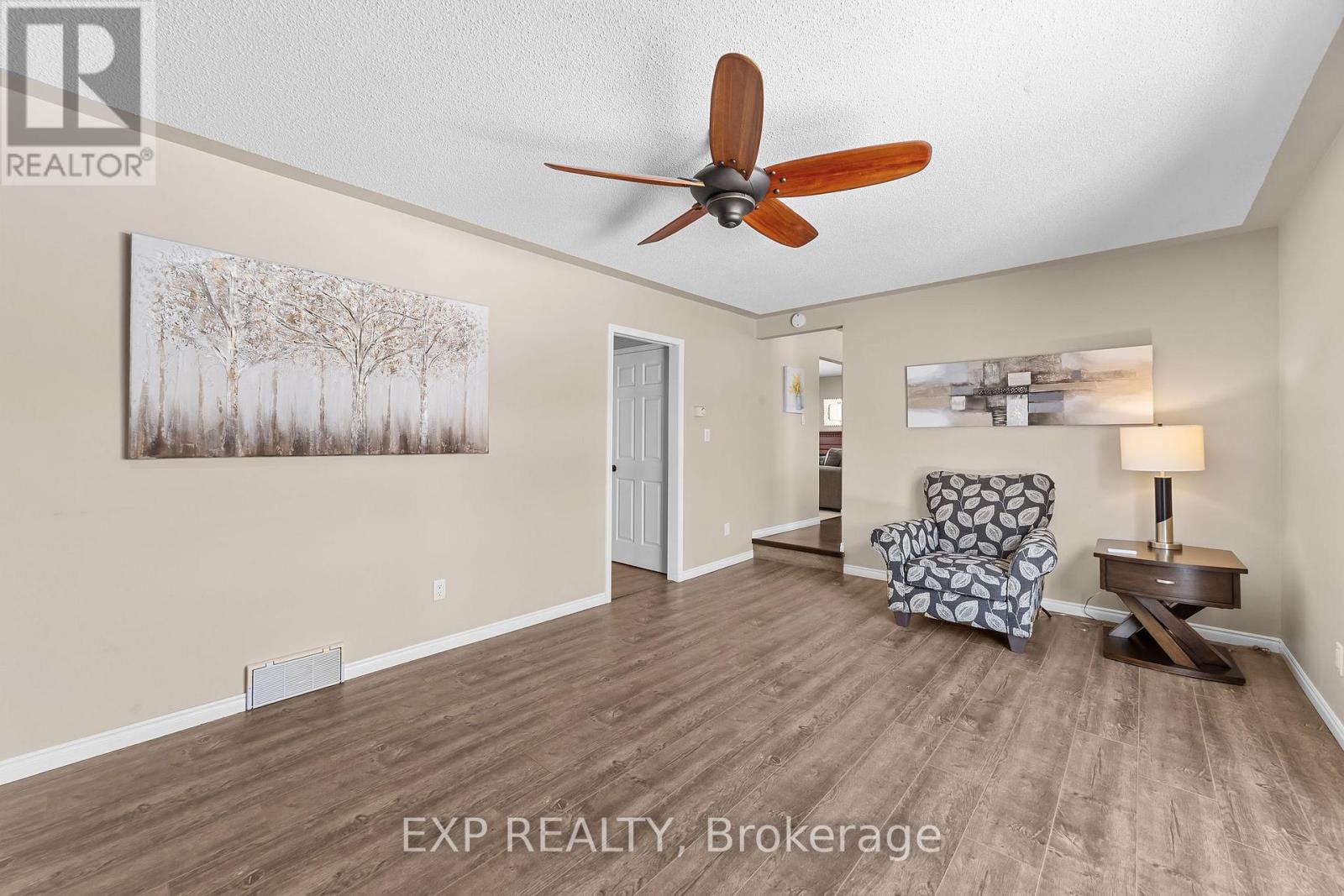 111 Roundhill Court, London South (South T), Ontario  N5Z 4N3 - Photo 16 - X12793006