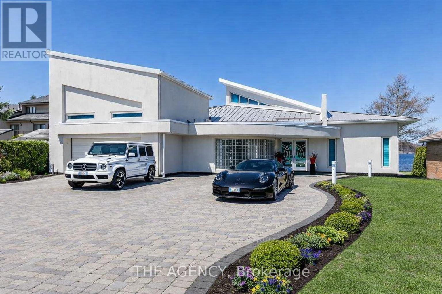 10 Beck Boulevard, Penetanguishene, Ontario  L9M 1C3 - Photo 3 - S12782394