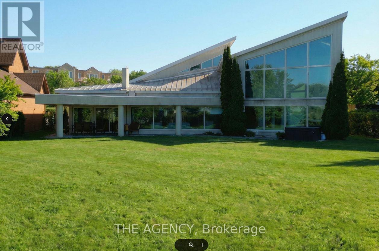 10 Beck Boulevard, Penetanguishene, Ontario  L9M 1C3 - Photo 36 - S12782394