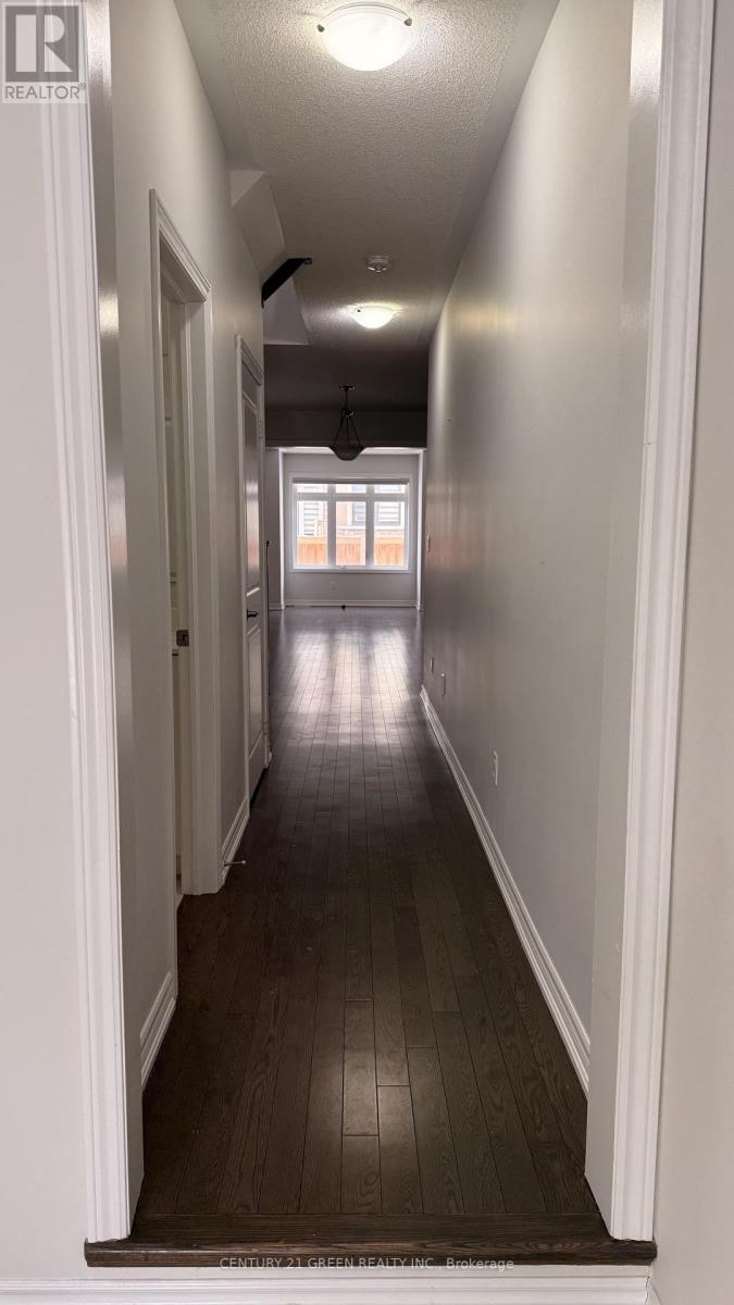 Upper Lvl - 37 Thornvalley Terrace, Caledon, Ontario  L7C 4H9 - Photo 4 - W12742738