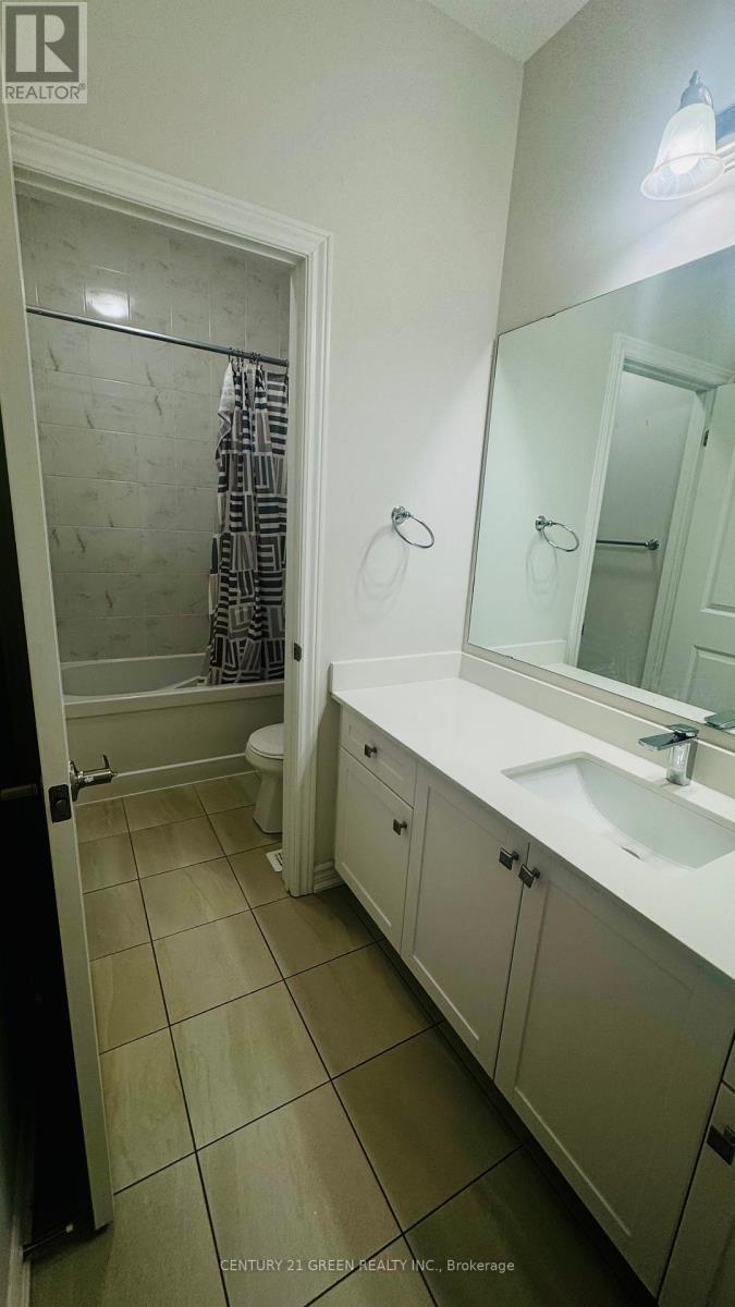 Upper Lvl - 37 Thornvalley Terrace, Caledon, Ontario  L7C 4H9 - Photo 16 - W12742738