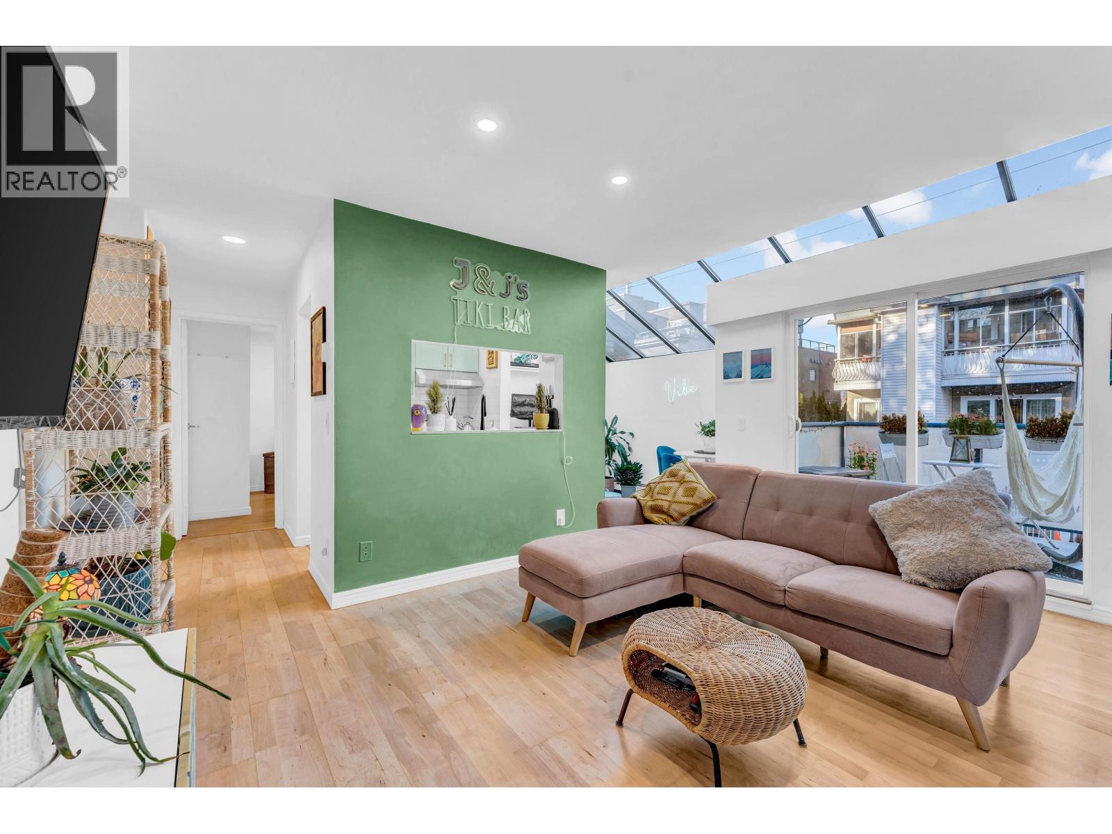 204 2125 York Avenue, Vancouver, British Columbia  V6K 1C4 - Photo 3 - R3090250