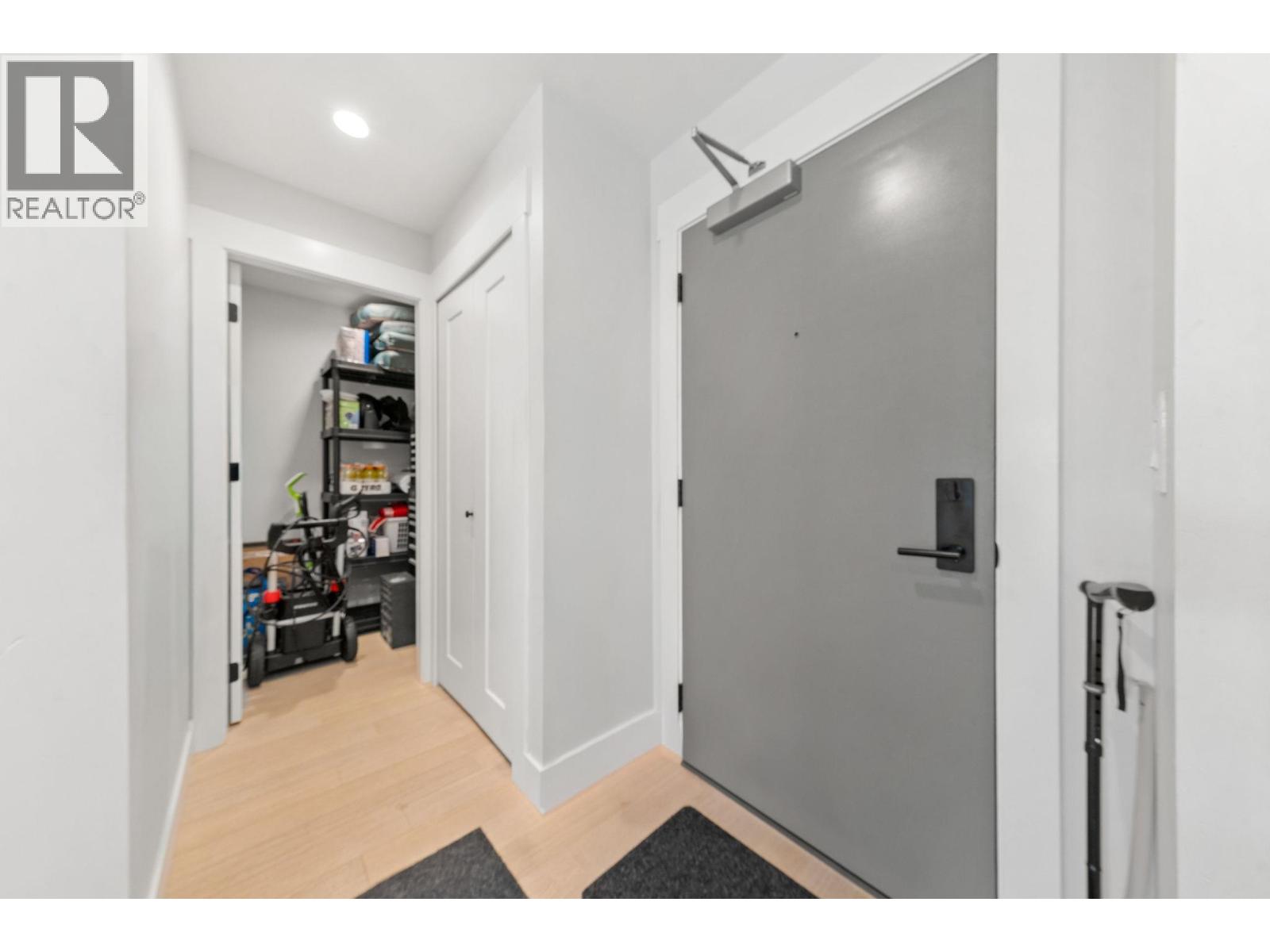 308 22226 Brown Avenue, Maple Ridge, British Columbia  V2X 4R2 - Photo 8 - R3090251