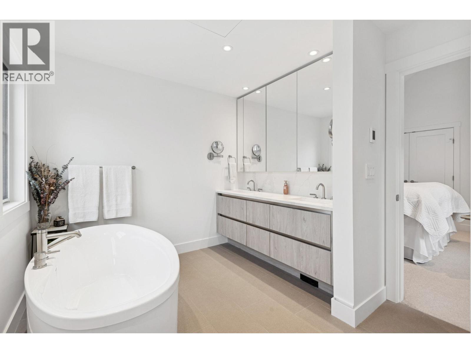 387 Ridge Street, Tsawwassen, British Columbia  V4L 0B5 - Photo 22 - R3090268