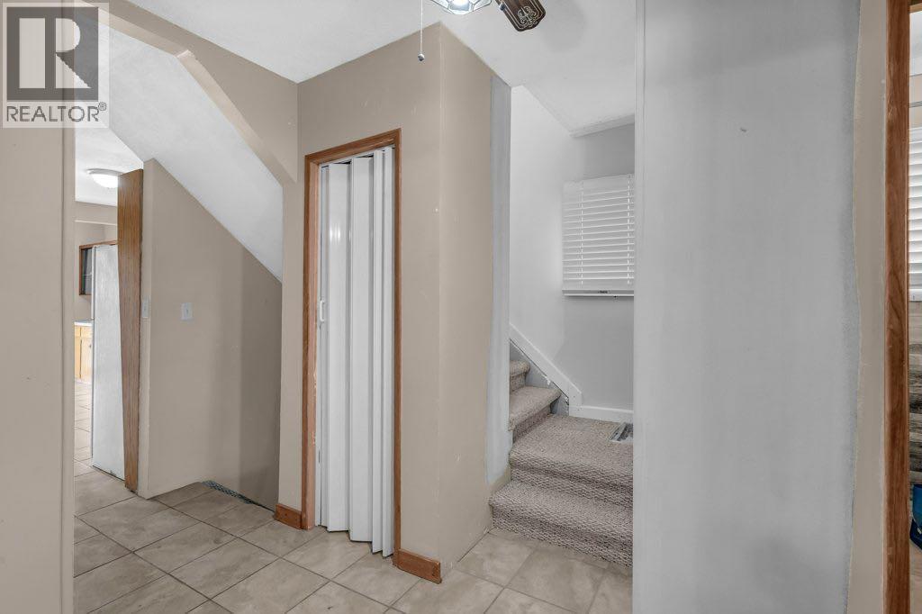 131 2 Avenue N, Vulcan, Alberta  T0L 2B0 - Photo 11 - A2263457