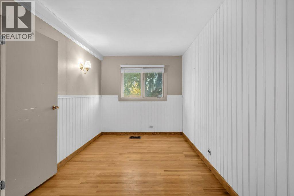 131 2 Avenue N, Vulcan, Alberta  T0L 2B0 - Photo 9 - A2263457