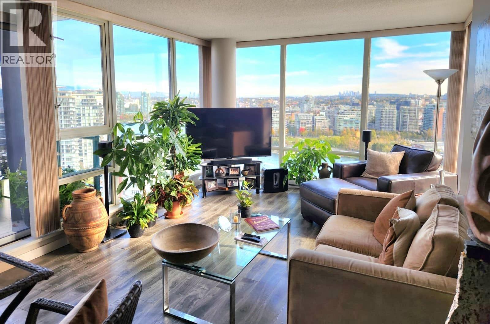 1033 Marinaside Crescent, Vancouver, British Columbia  V6Z 3A3 - Photo 3 - R3090241