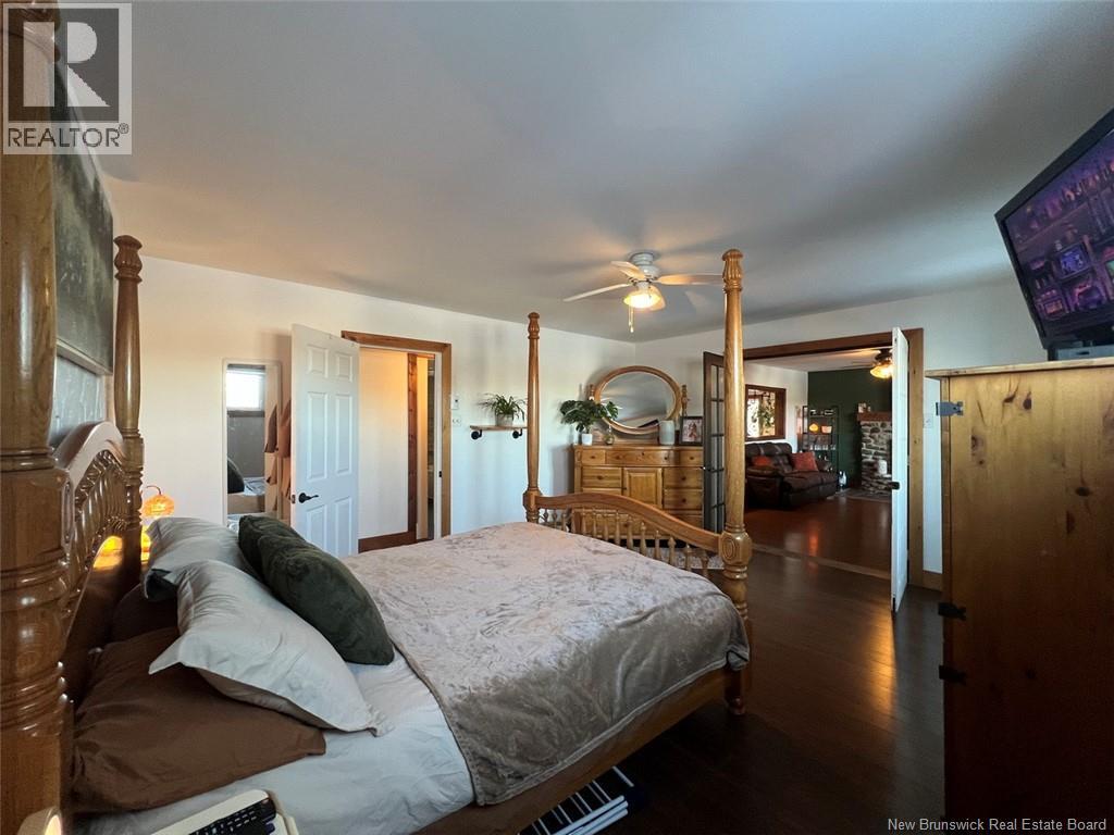 986 Du Poitou Street, Edmundston, New Brunswick  E3V 4J1 - Photo 11 - NB133668